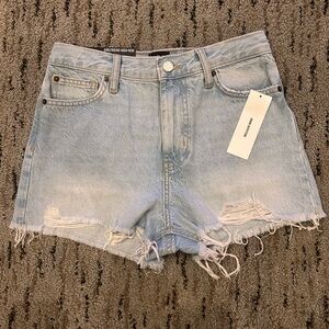 NWT BDG Girlfriend High-Rise Jean Shorts